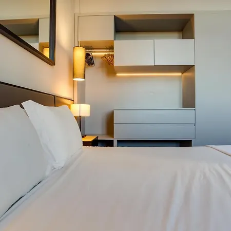 아파트 8 Building Serviced By The River 리스본