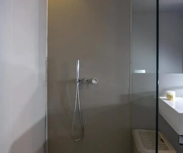 8 Building Serviced By The River * Lisboa