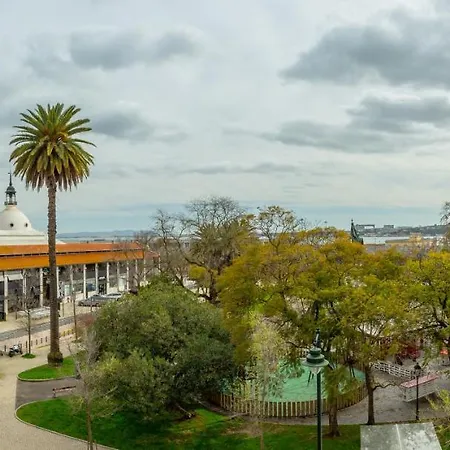 8 Building Serviced By The River * Lisbona